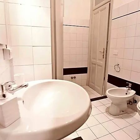Next Stop Bed & Breakfast 4*