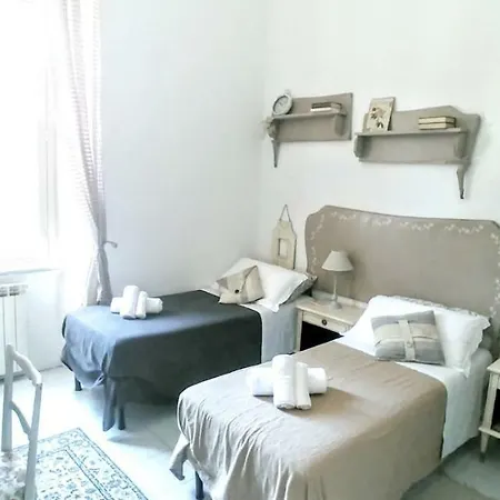 Bed & Breakfast Next Stop 4*
