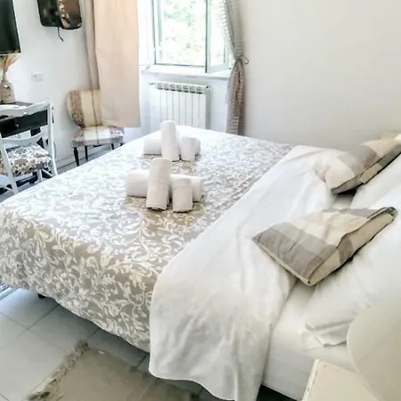 B&B Next Stop Bed & Breakfast 4*