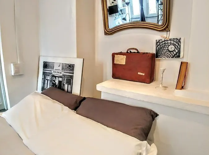 Next Stop Bed & Breakfast 4*