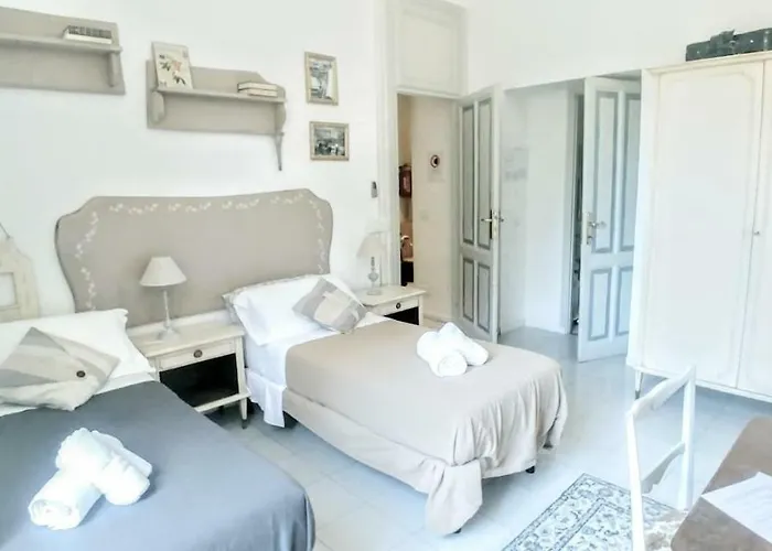 Next Stop Bed & Breakfast 4*