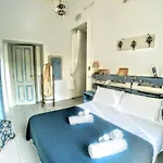 فندق مبيت وإفطار Next Stop 4*
