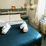 فندق مبيت وإفطار Next Stop 4*